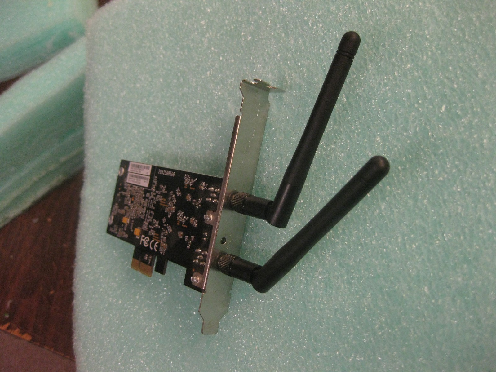 TP-LINK Archer T6E AC1300 Wireless Dual Band Network Adapter with Antennas