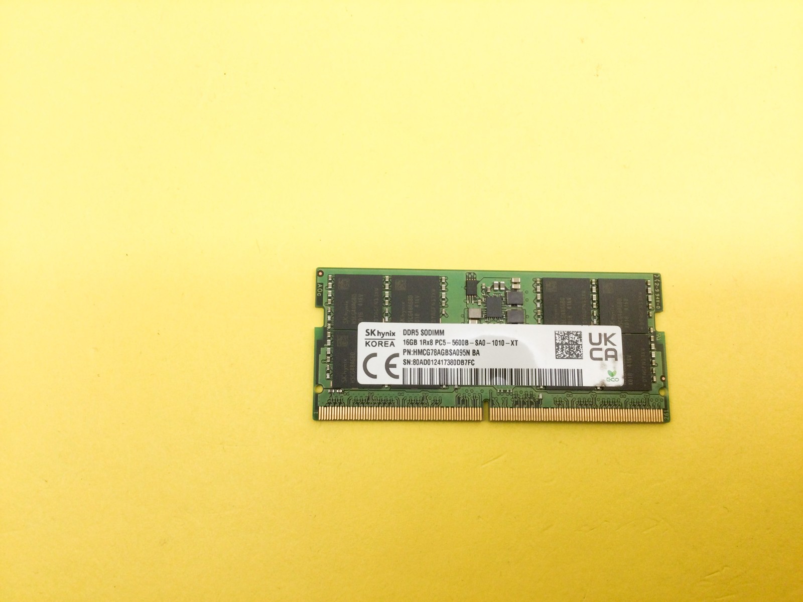 Hynix 16GB 1Rx8 DDR5-5600B SODIMM Laptop Memory HMCG78AGBSA095N
