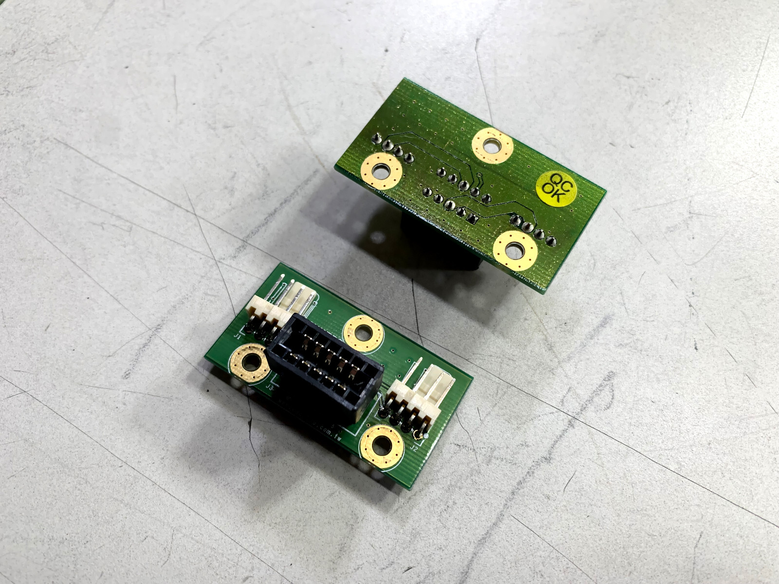 Lot of 16x Chenbro Hot Swap Fan Boards 4-Pin 80H13351905A0