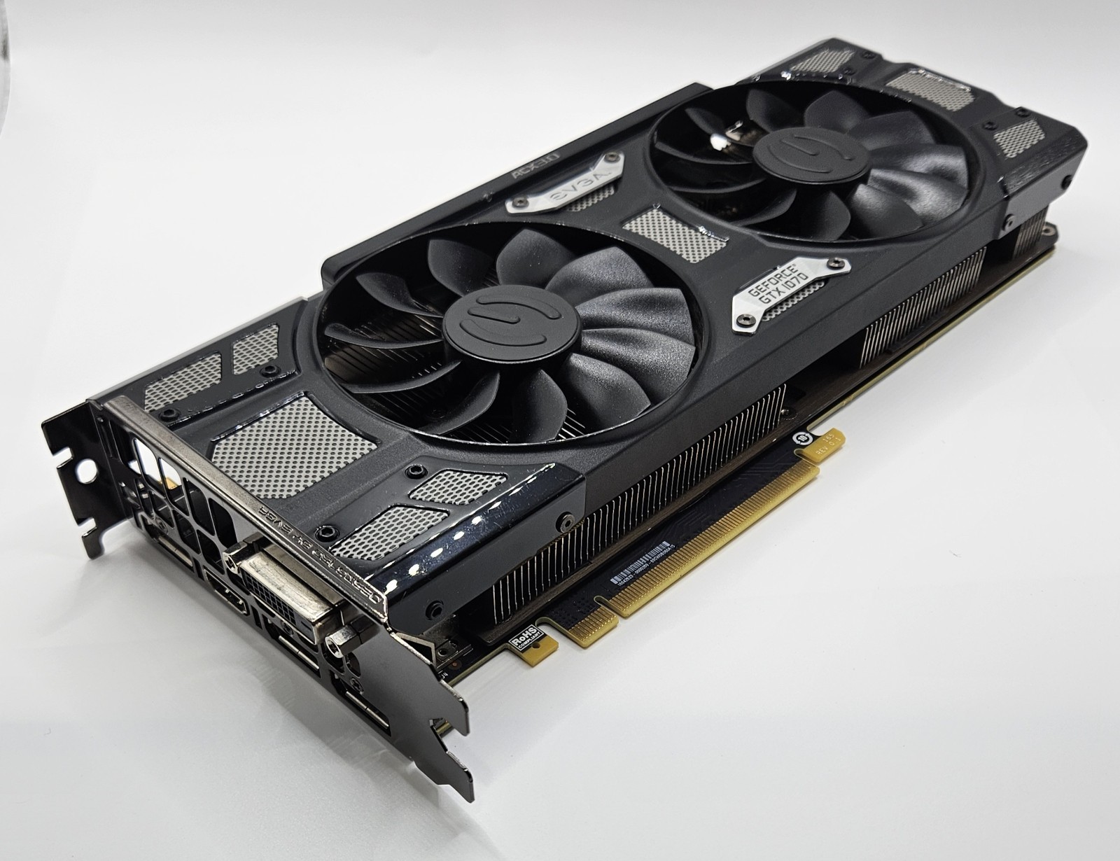 EVGA Nvidia Geforce GTX 1070 SC 8GB GDDR5 PCIe x16 Graphics Card 08G-P4-5173-KR