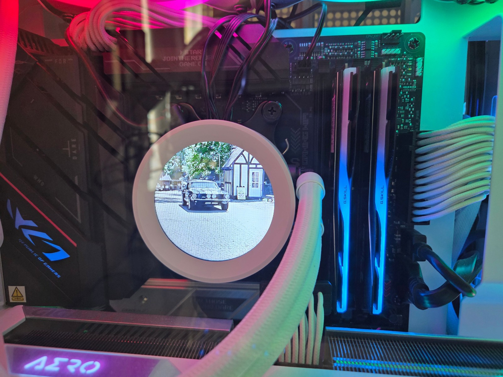 NZXT H9 Elite case, AMD Ryzen 7 9700X, ROG Strix B650E-F MB and a RTX 4070Ti