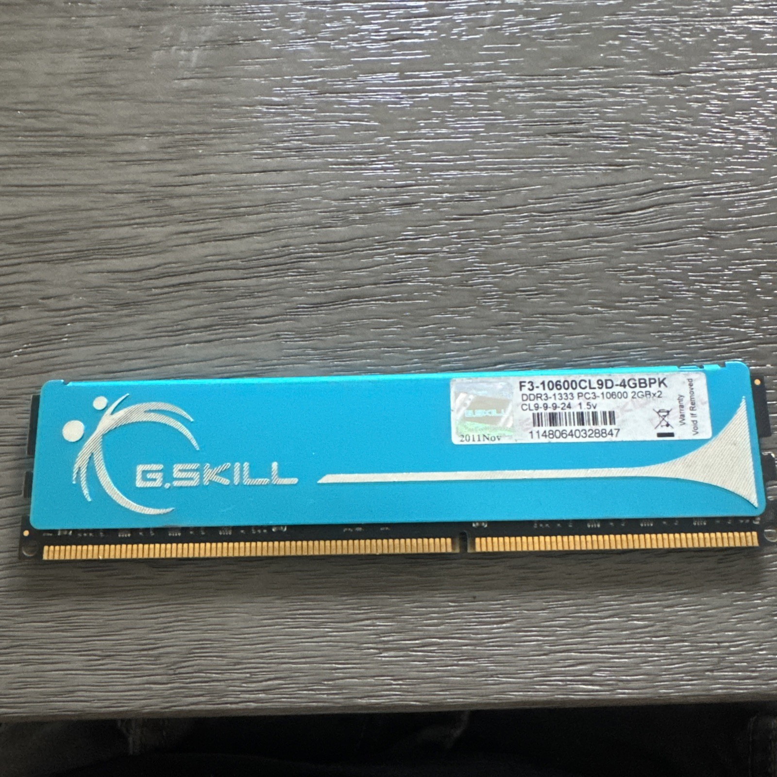 G.Skill 4GB (2 x 2GB) DDR2-1066 PC2-8500 Desktop RAM 240-pin F2-8500CL5D-4GBPK
