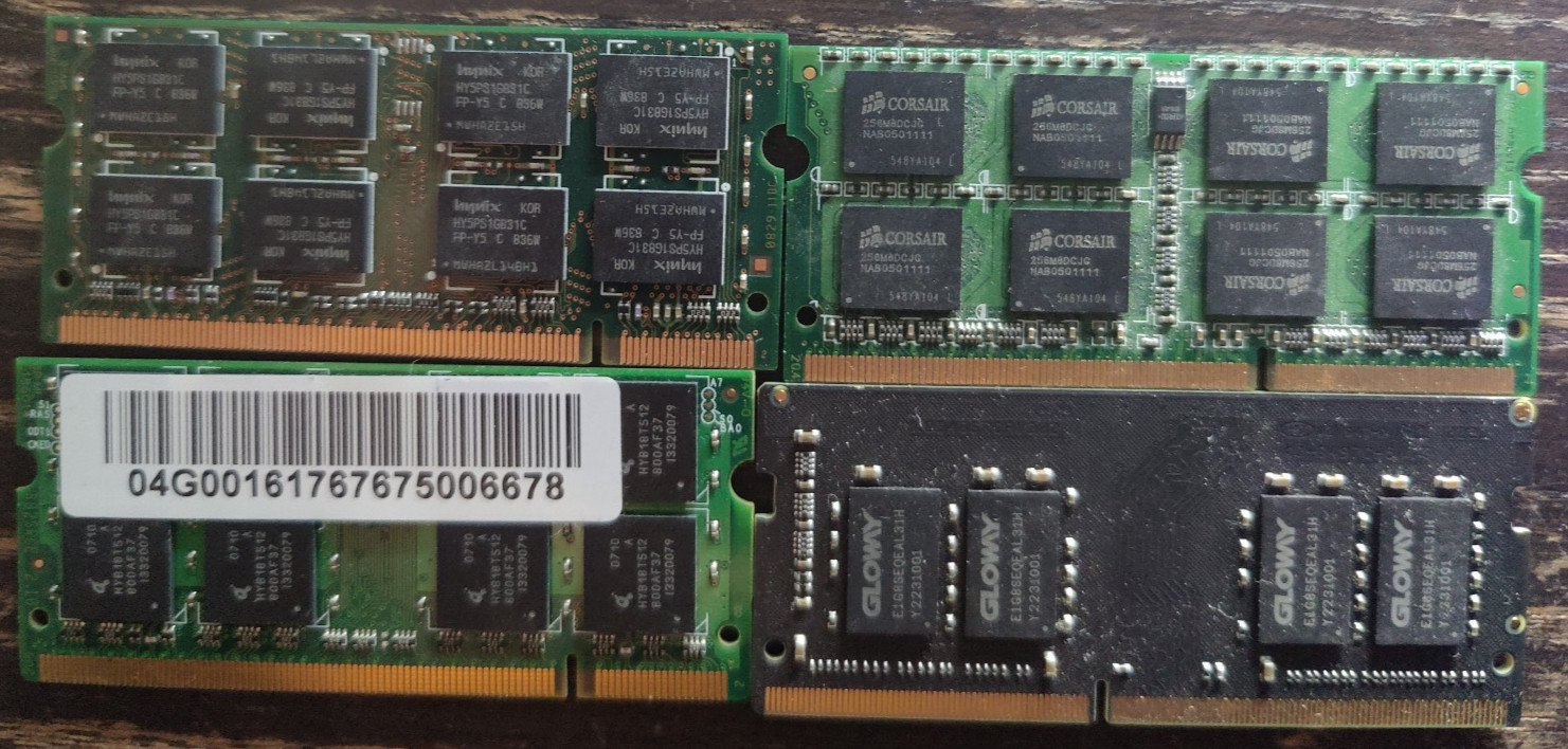 four pieces of laptop so-dimm ram 2GB DDR2 8GB DDR3 and 8GB DDR4 RAM