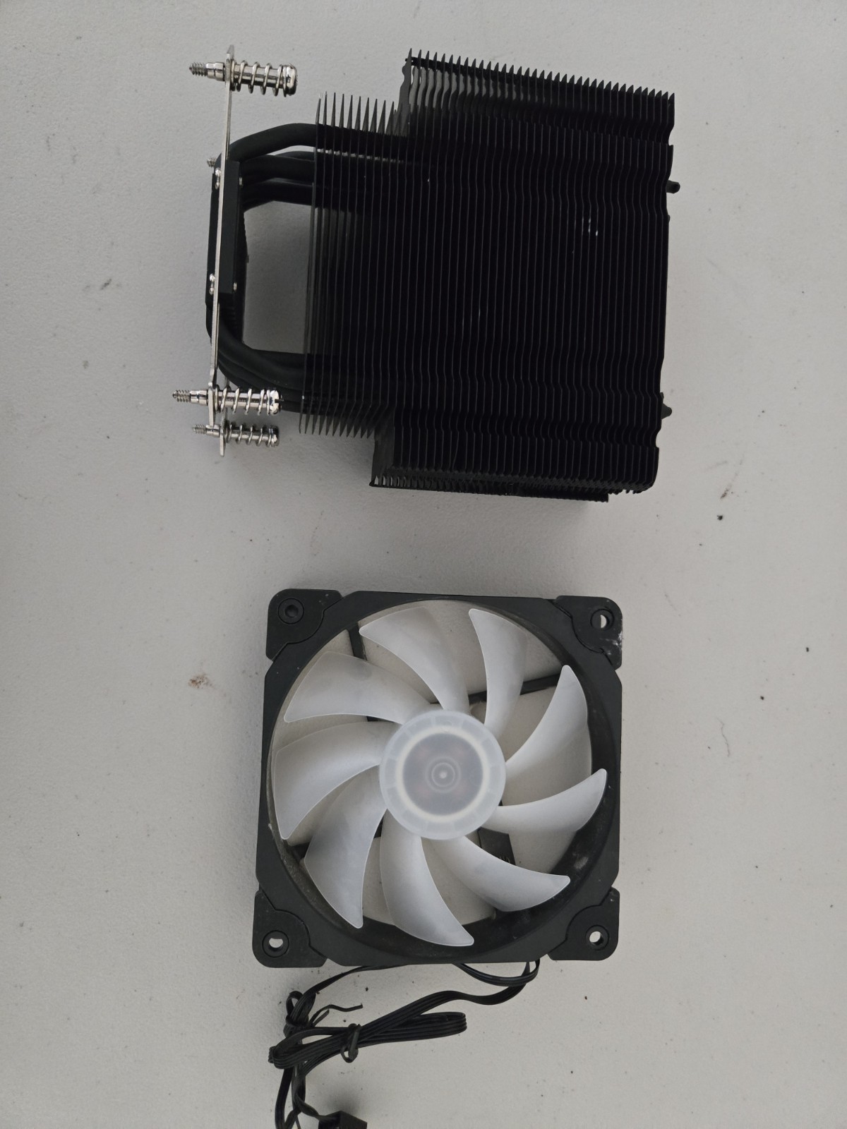 Vetroo V5 CPU Cooler Black ARGB 120mm Fan AMD AM4/AM% Copper Heat Pipes