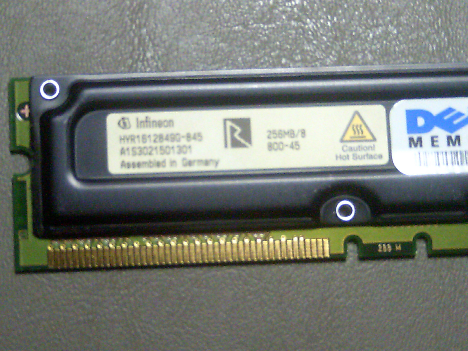 HYR1612849G-845 Infineon Germany 256MB /8 184 pin PC800-45 8d NONECC RDRAM RIMM