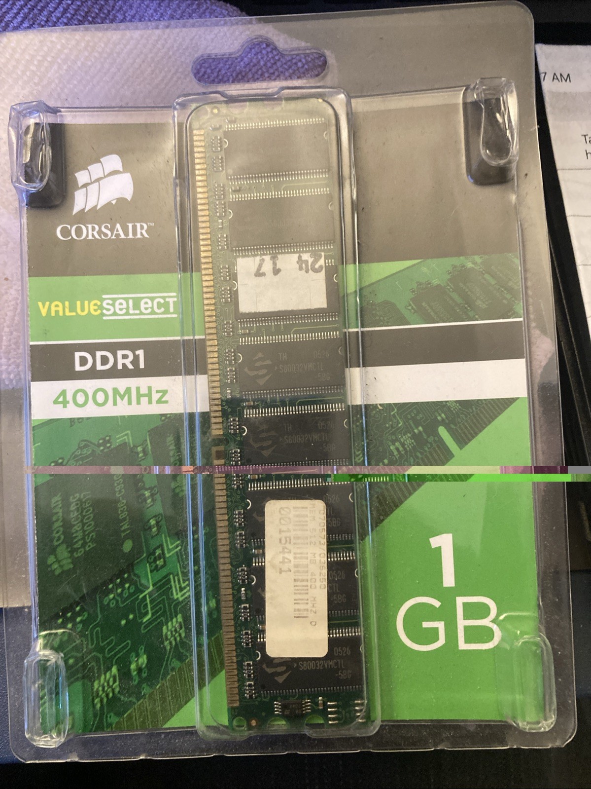 Corsair PC-3200 (DDR-400) 1 GB DIMM 400 MHz PC-3200 DDR Memory (VS1GB400C3)