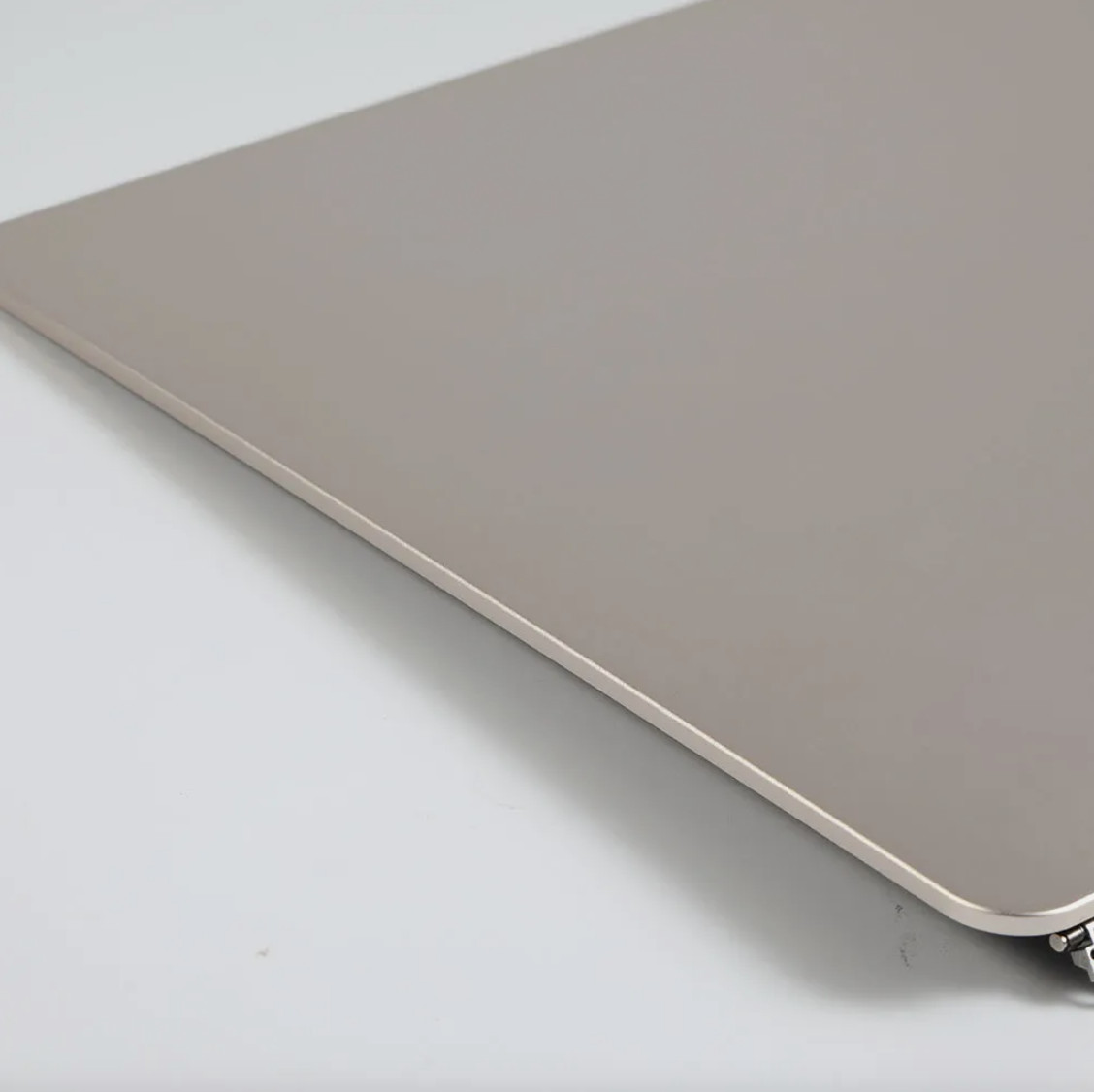 LCD Screen Display for 13″ MacBook Air A2681 EMC 4074 Starlight MLXW3 MLXX3L