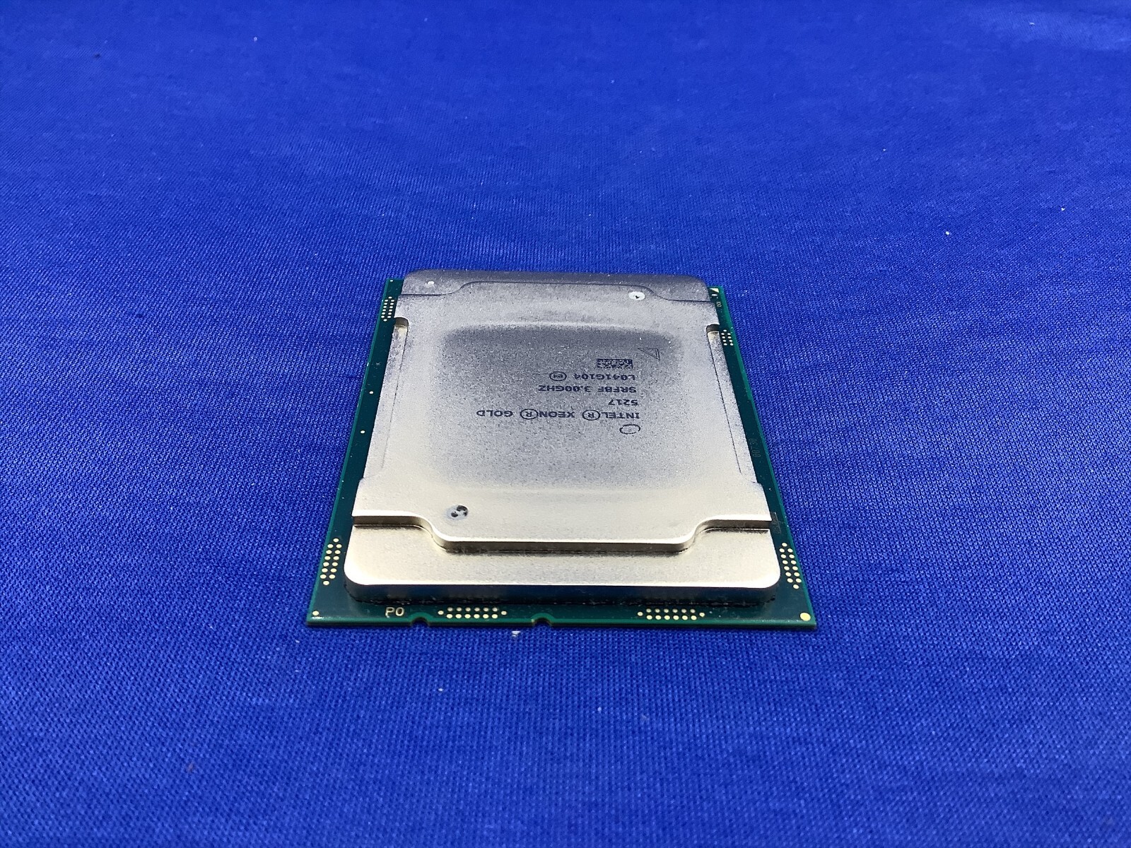 SRFBF Intel Xeon Gold 5217 8 Core 3.00GHz 11MB L3 Cache 115W CPU CD8069504214302