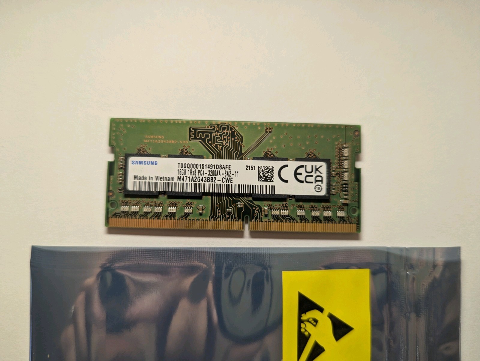 16GB Samsung 1Rx8 PC4-3200AA-SA2-11 SODIMM RAM for laptop