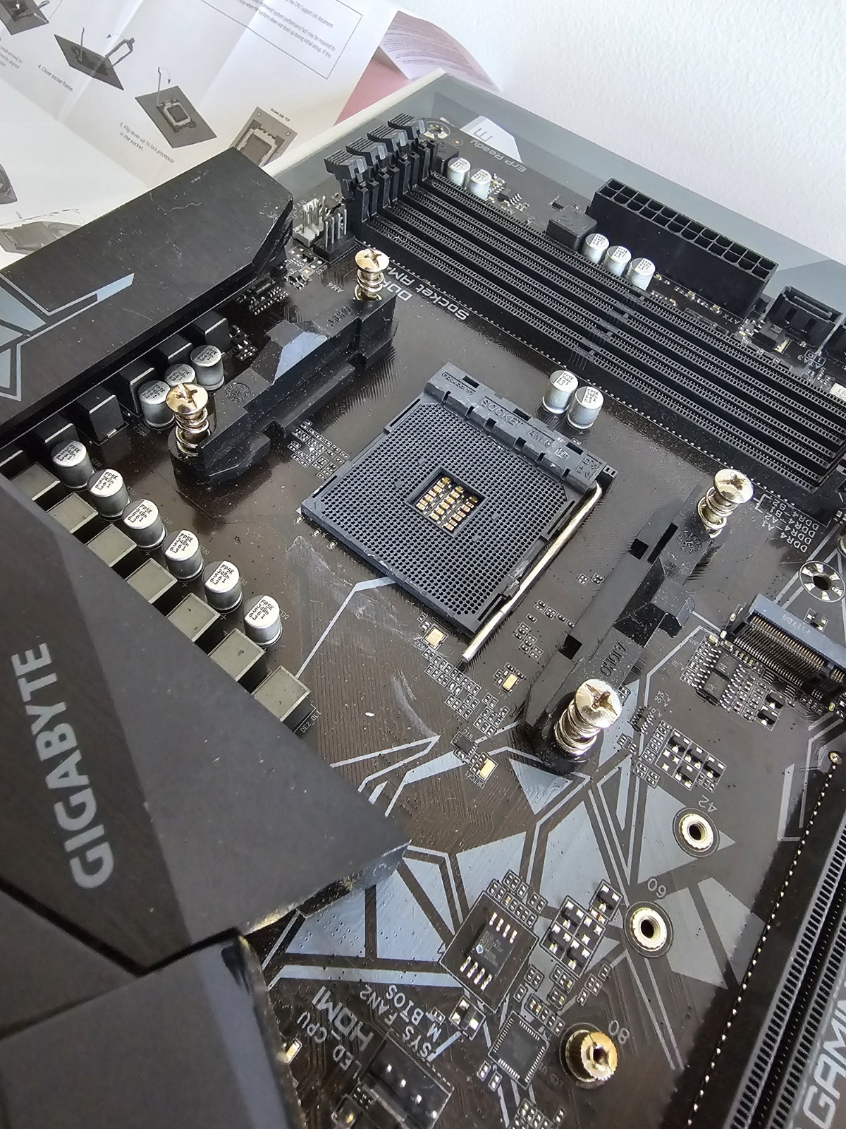 GIGABYTE B550M K AM4, Micro-ATX AMD Motherboard