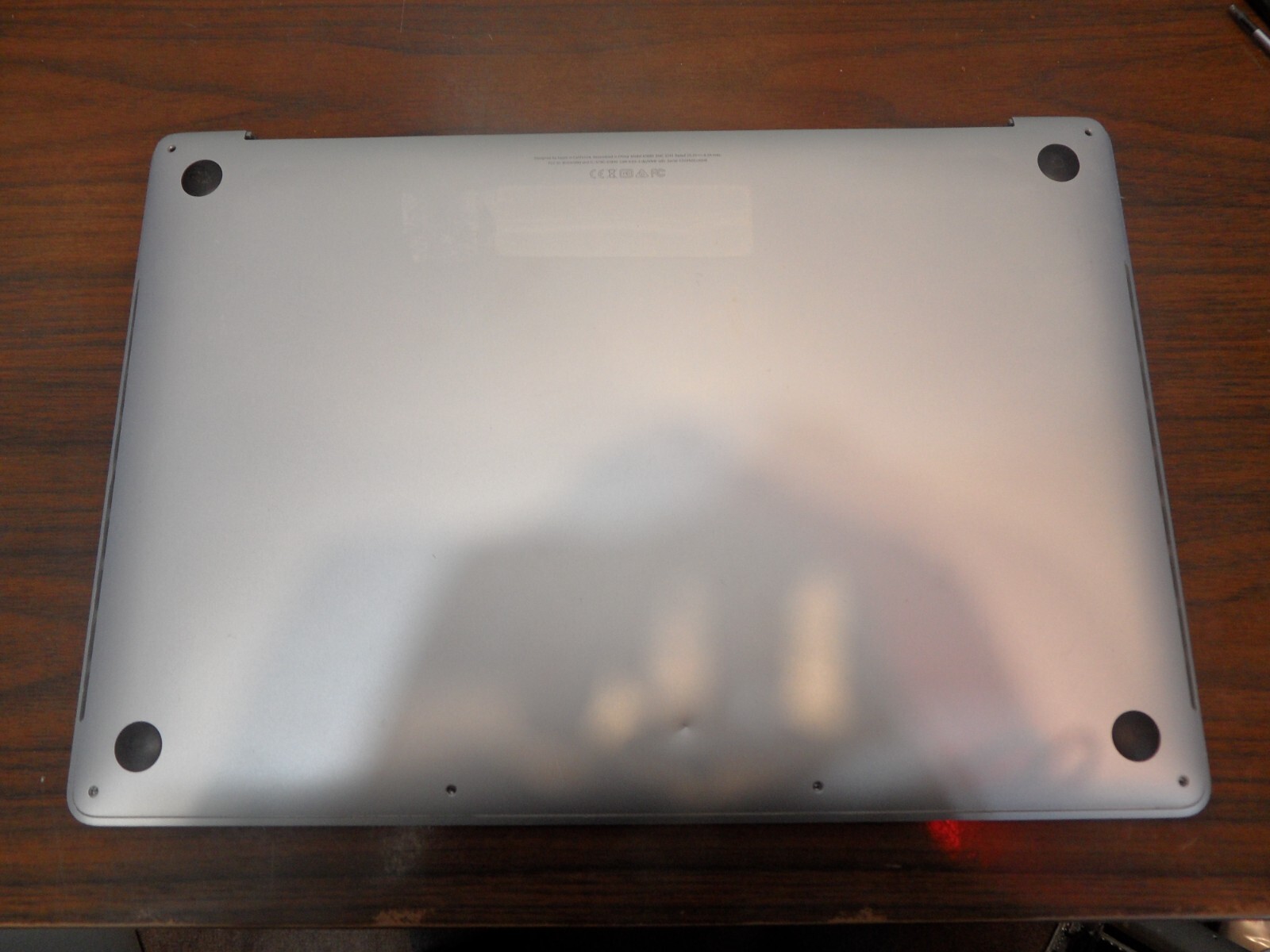 A1990 Macbook For Parts No Screen Can Not Load MacOs Errors Out Doing Recovery