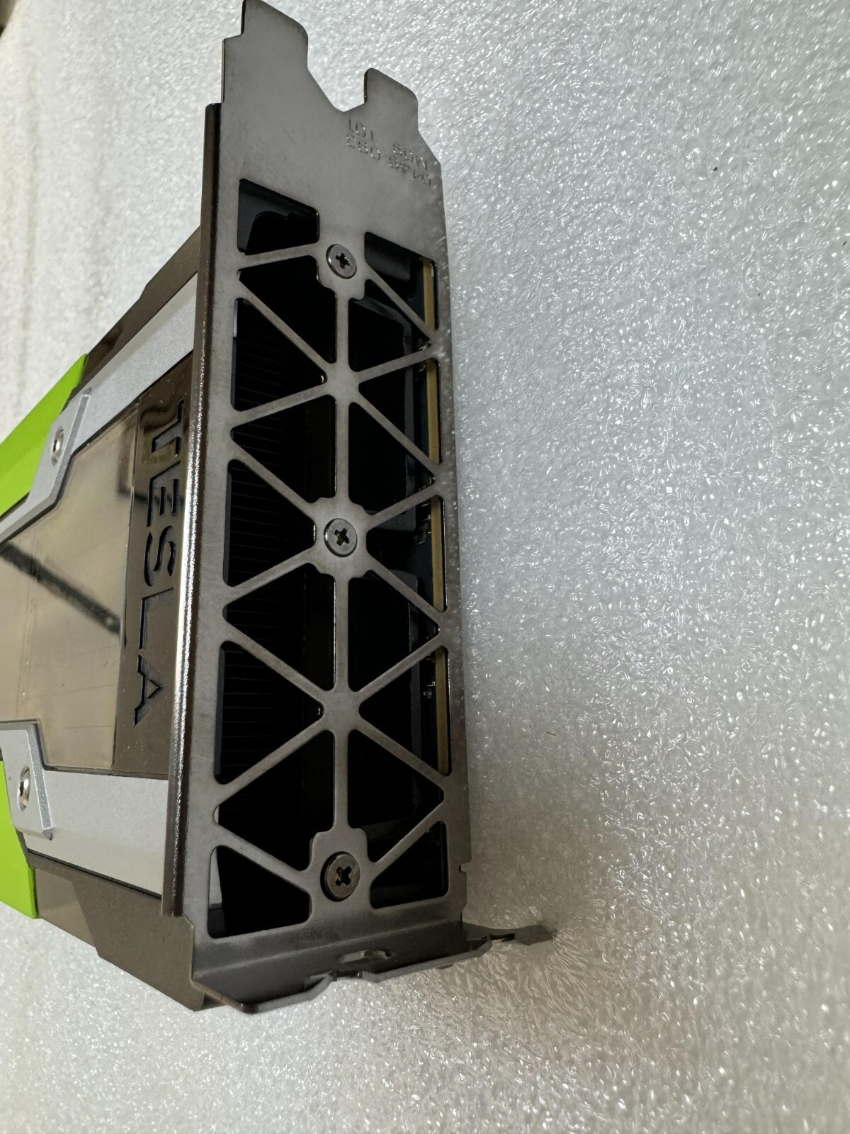 NVIDIA TESLA P100 16GB GPU HBM2 PCI-EXPRESS Graphics Card w/adapter cable
