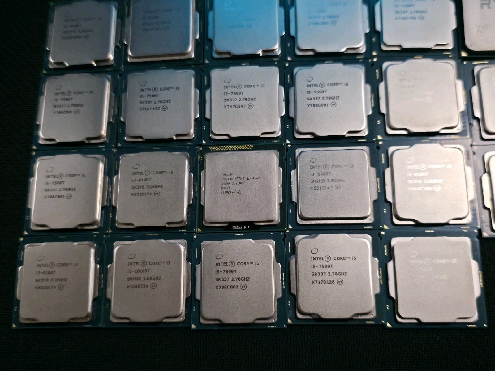 Lotof 23 CPUs (Intel & AMD see info for more)
