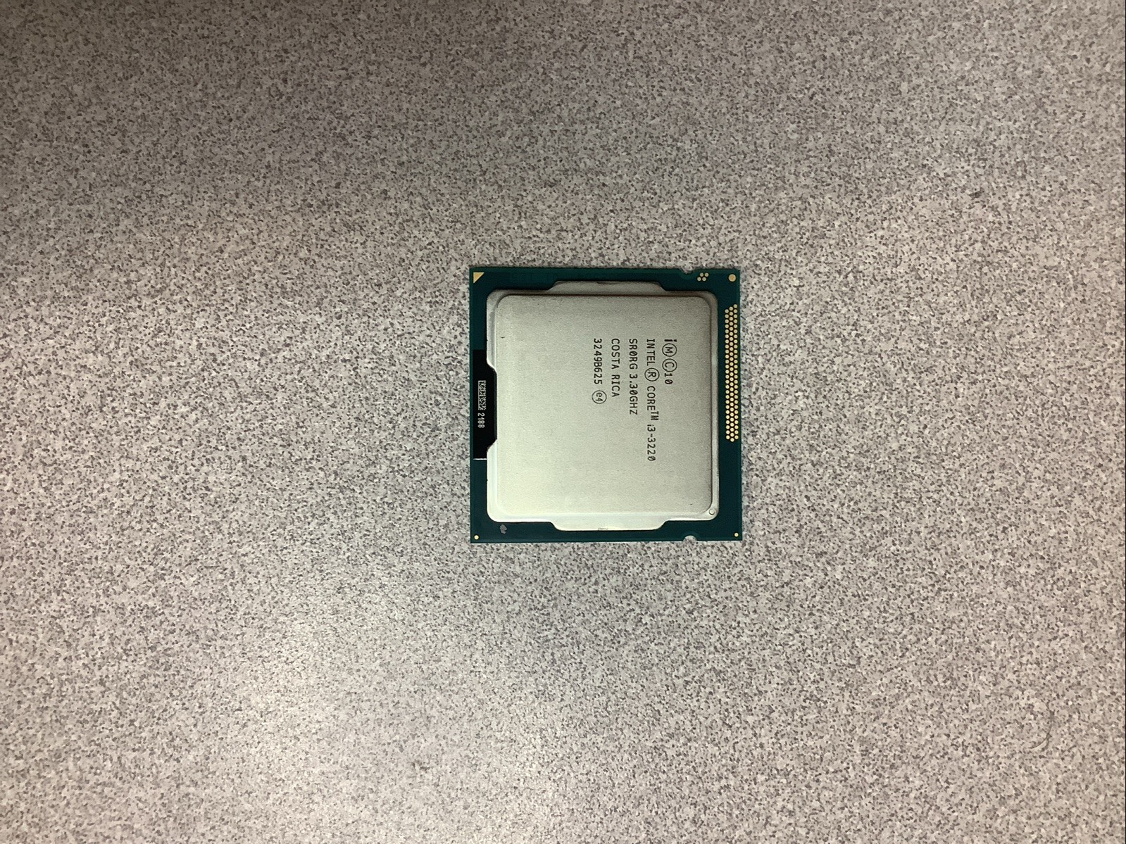 Intel Core i3-3220 3.3 GHz Duel Core Technology (SR0RG) Core i3 3rd Gen