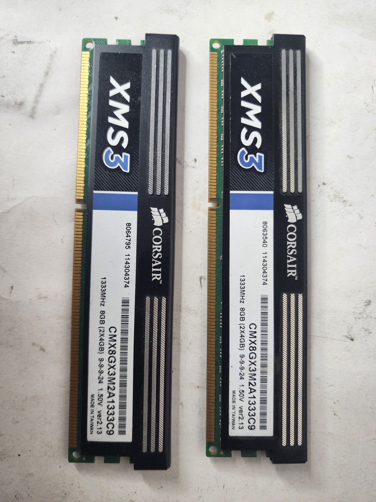 Corsair XMS3 1600Mhz 8GB (4GBx2) DDR3 Memory RAM CMX8GX3M2A1333C9