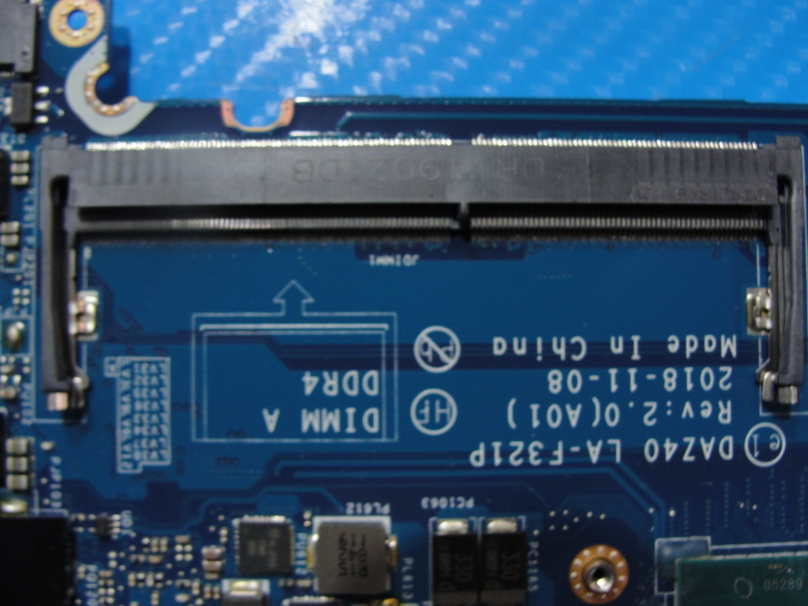 Dell Latitude 7490 14″ Intel i7-8650U 1.9GHz Motherboard LA-F321P NFCCJ
