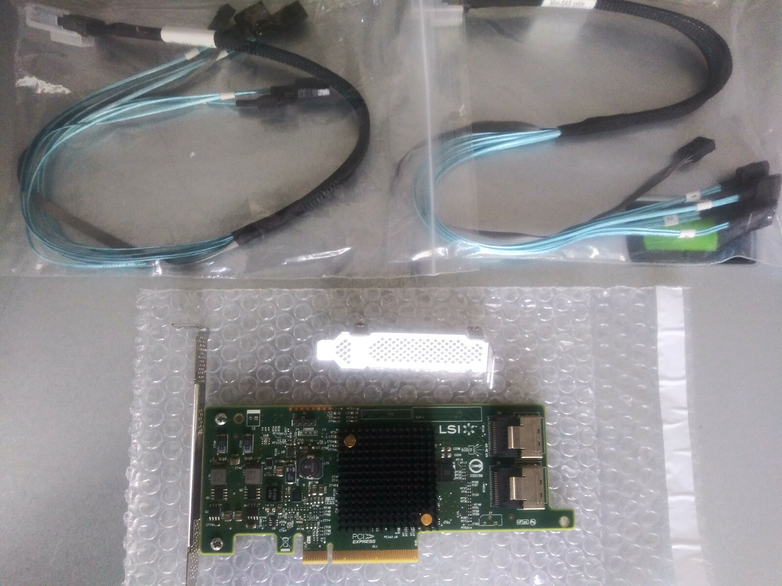 HP 9205-8i (LSI 9207-8i) w/2 CABLES IT MODE PCI-E 3.0 SAS2308 ZFS UNRAID FREENAS