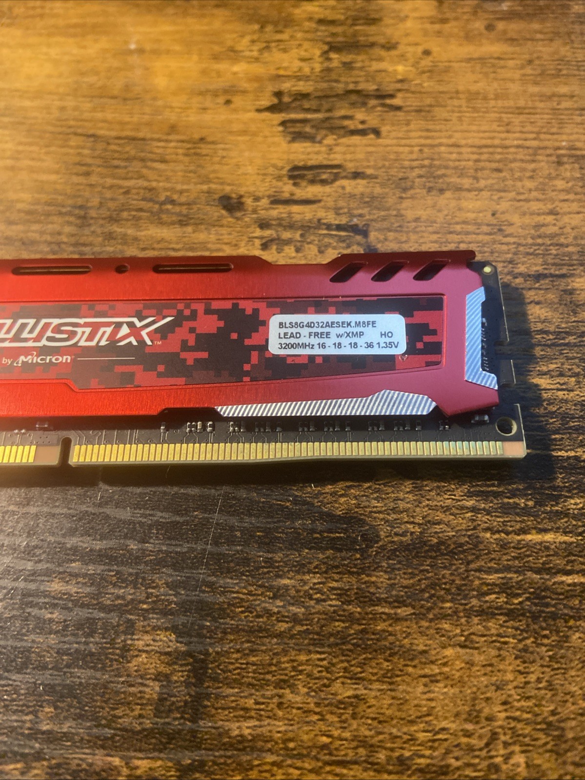 Crucial Ballistix Sport LT Red 8GB DDR4 3200 MHz RAM BLS8G4D32AESEK PC Computer