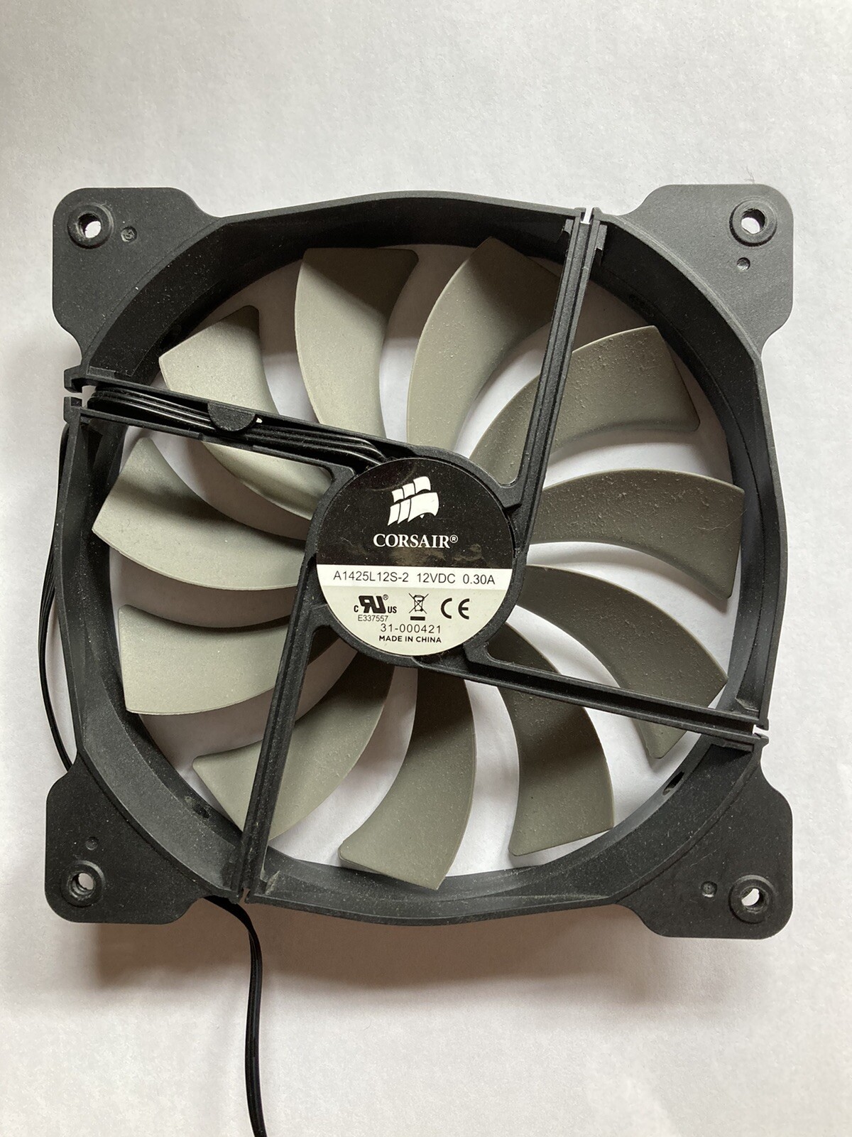 Corsair A1425L12S-2-L White Led 140 mm 12VDC 0.30A Silent PC Fan Lot Of 3