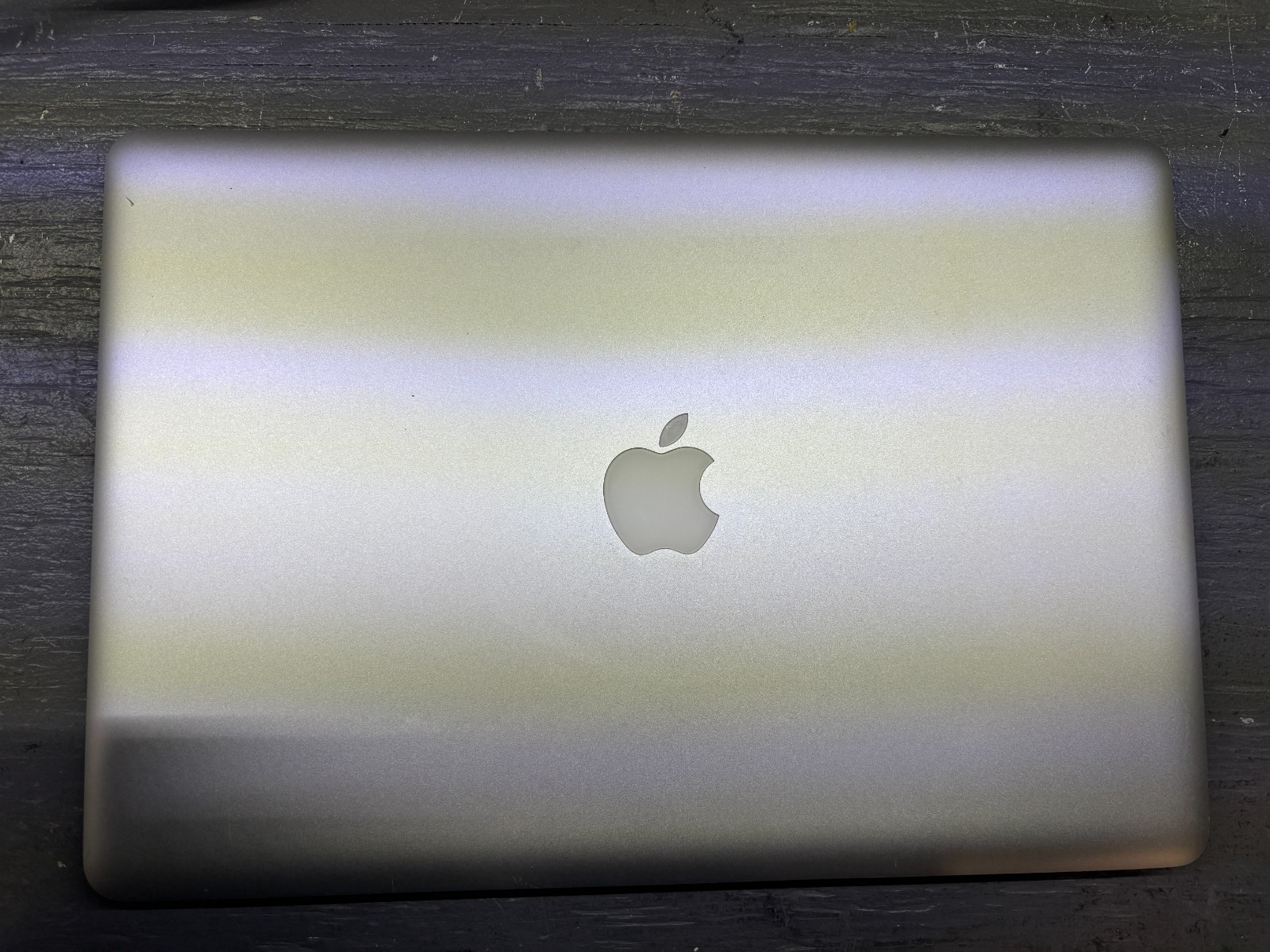 Genuine Macbook Pro 15″ Mid 2010 A1286 LCD Screen Display Assembly – Grade B