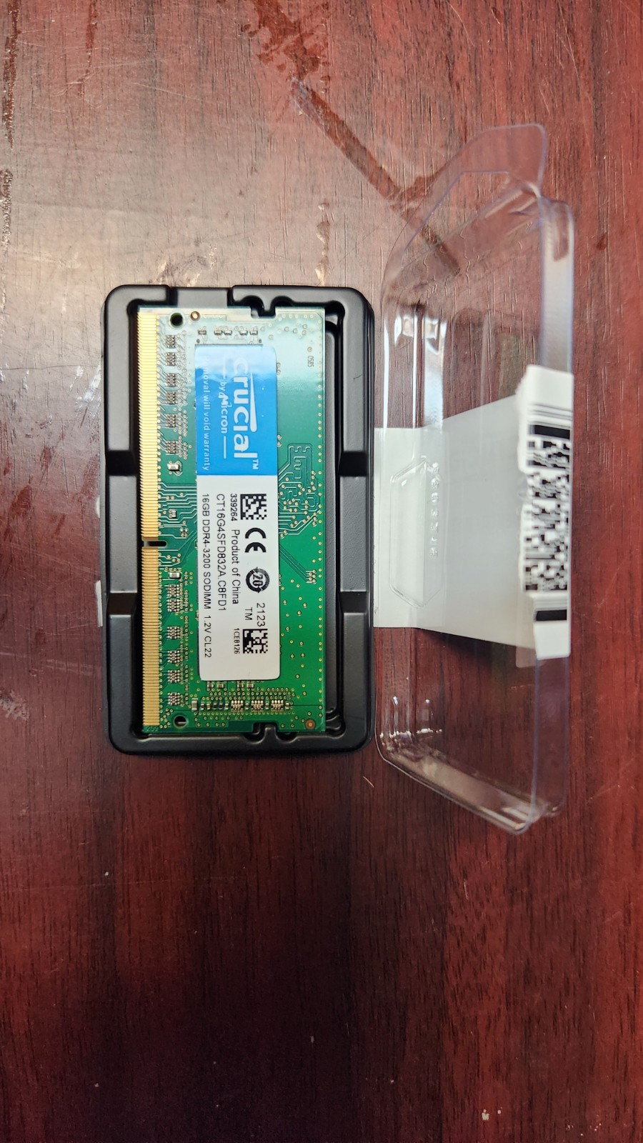 Crucial Memory Module 16 GB Ddr4 3200 MHz – (CT16G4SFD832A)