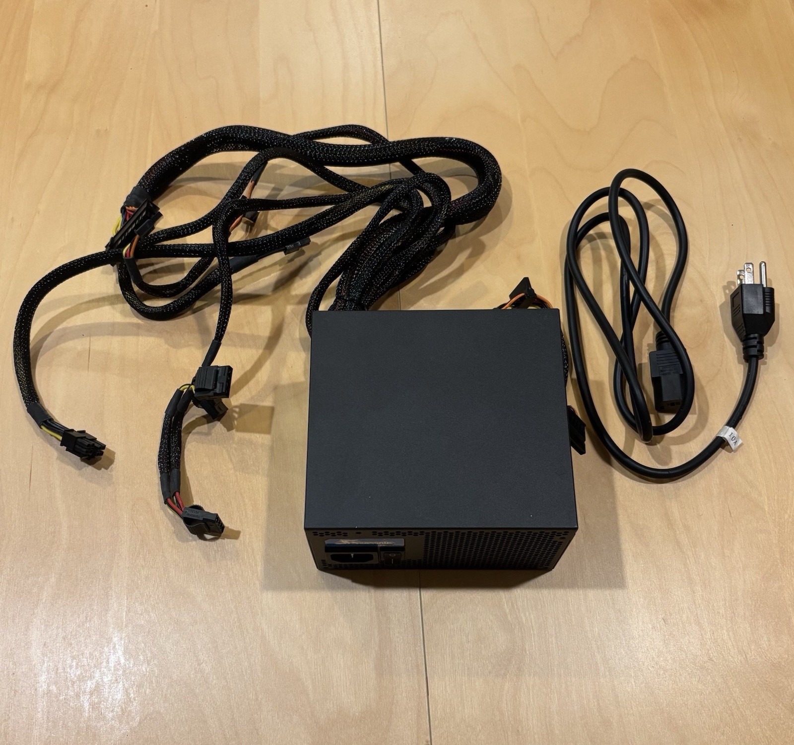 SeaSonic G-Series SSR-360GP Active PFC F3 360W 80 Plus GOLD ATX