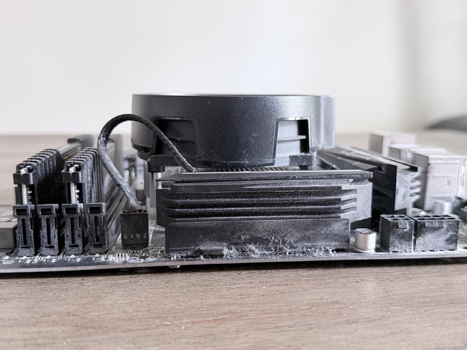Ryzen 5 3600, 16GB DDR4 3200Mhz, X470 AM4 Motherboard
