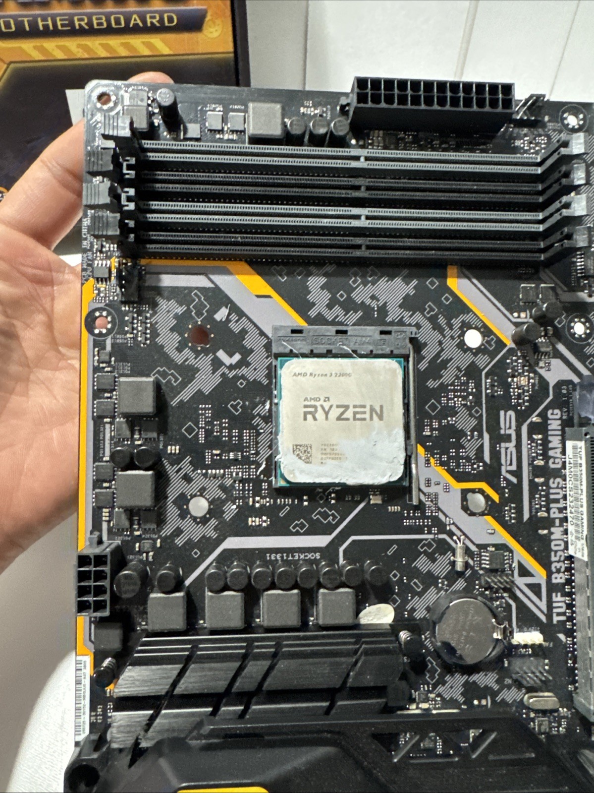 ASUS TUF B350M PLUS GAMING motherboard AM4 DDR4 64G DVI (AMD RYZEN 3 2200G)