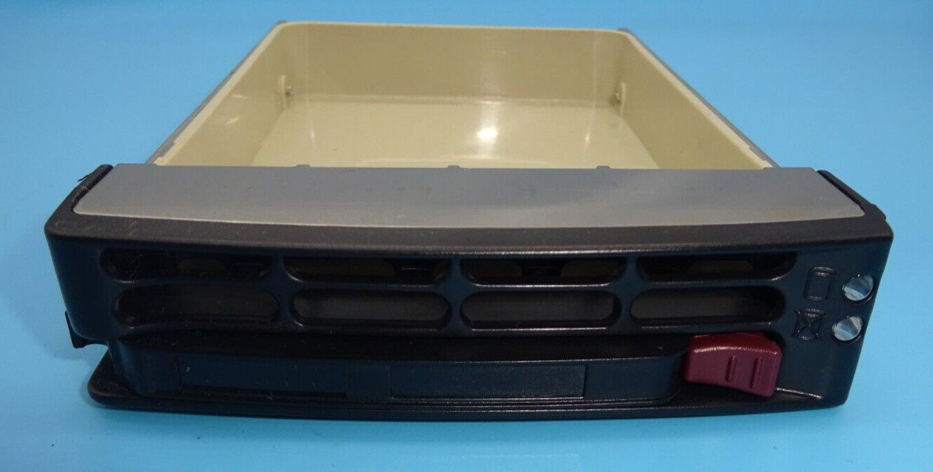 Supermicro 3.5″ LFF HotSwap HDD Tray caddy P/N: 05-01-820611-XXA #NT4191