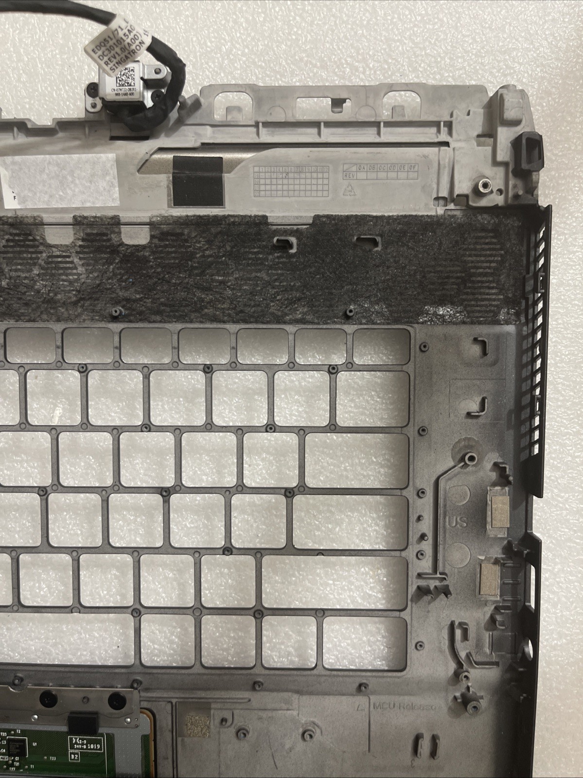 Dell Alienware15 M15 R3 Palmrest Frame With Touchpad 3Y4P9 03DYGJ S2 A7