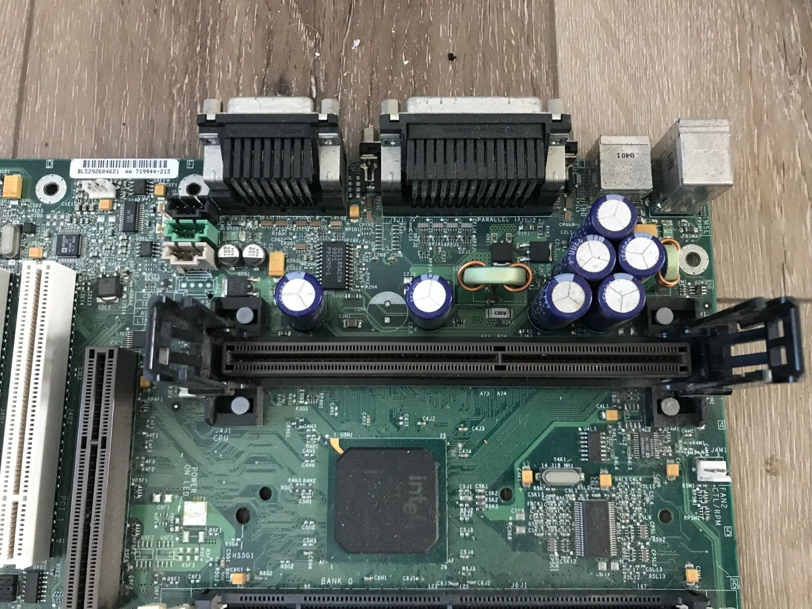 Micron AA 719944-213 1 x AGP 2 x ISA 4 x PCI Slot 1 Motherboard