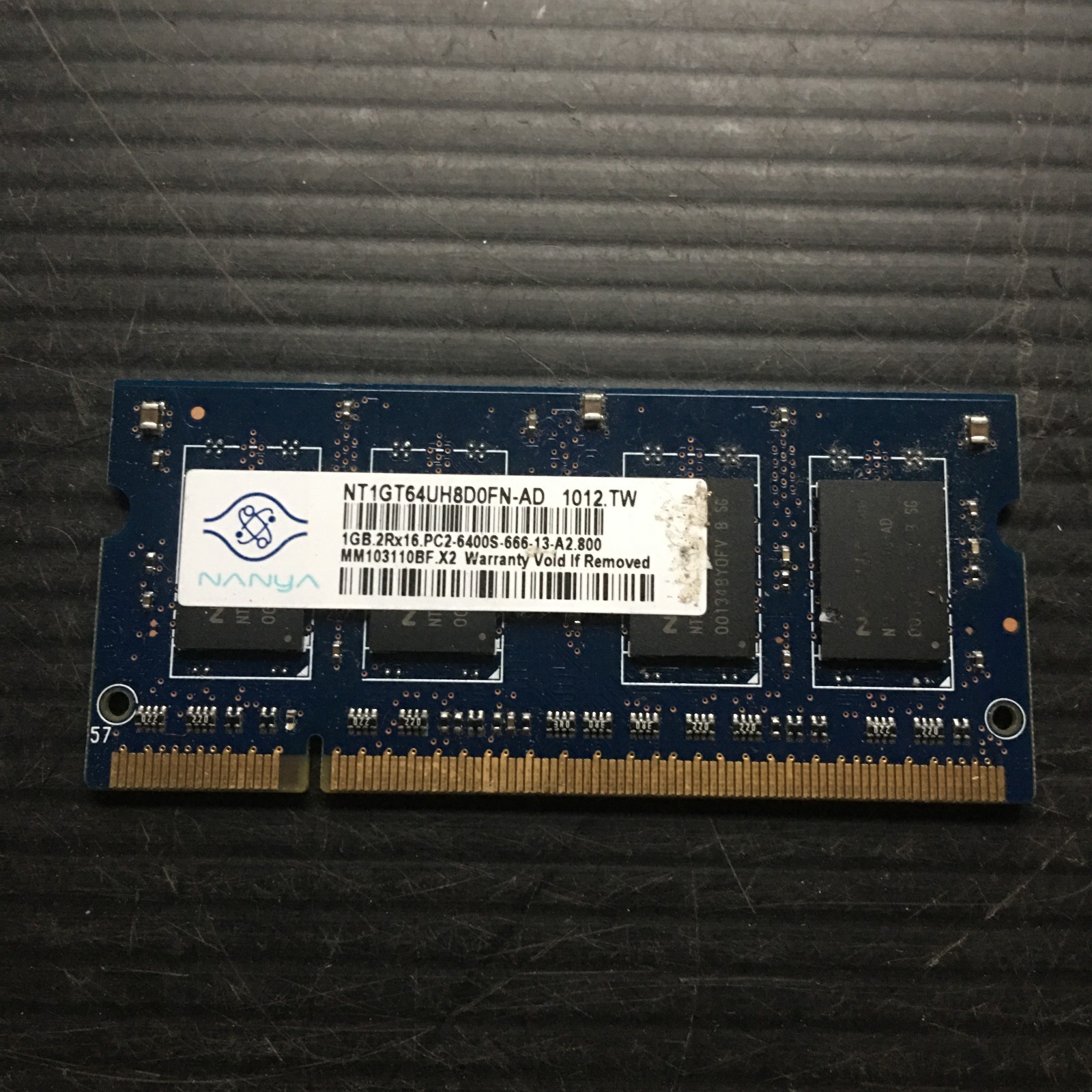 Nanya 1GB DDR2 PC2-6400S-666-13-A2.800 SODIMM NT1GT64UH8D0FN-AD Laptop Memory