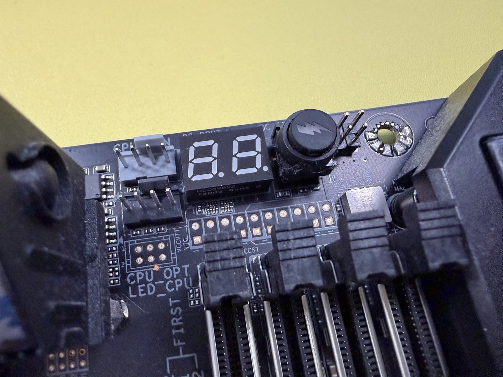 GIGABYTE Z490 AORUS XTREME motherboard LGA1200 USED