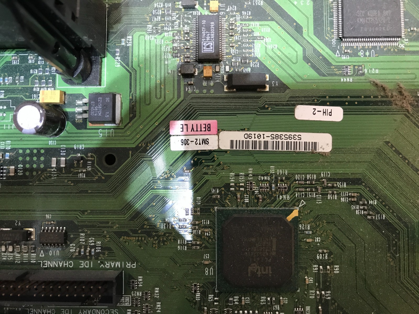 Intel Pentium II motherboard D5899-60001 / S630UTS2F9Af / 4 x ISA / Pentium 2