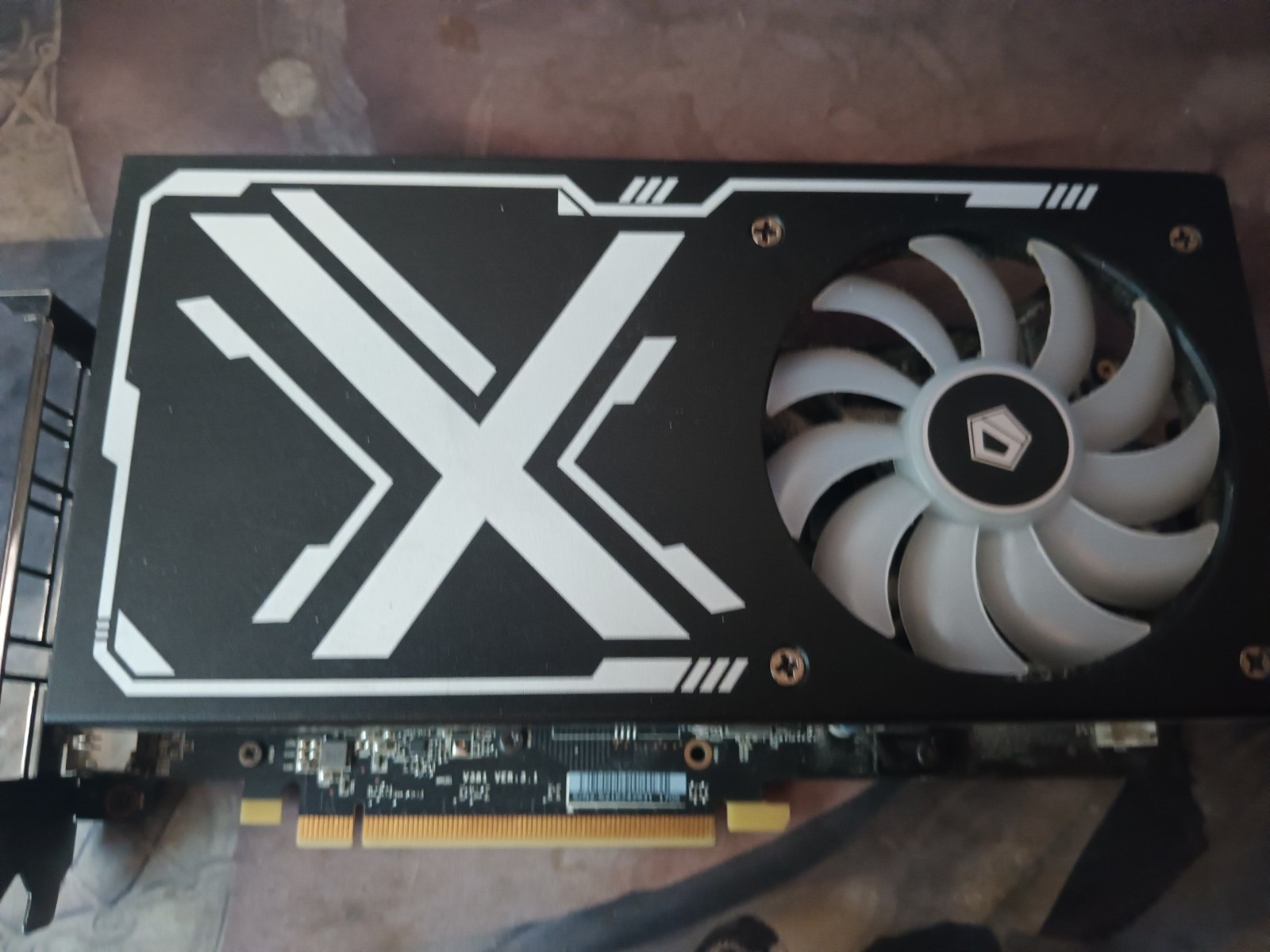 MSI AMD Radeon RX 5700 XT 8GB + ID Water Cooled Ice RGB flow 240 MM