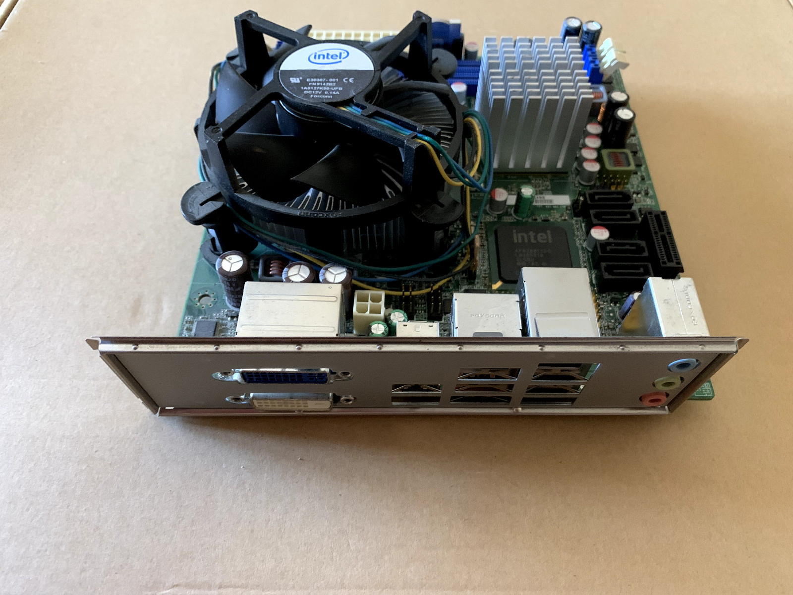 Intel DQ45EK Socket 775 Intel Q45 Mini ITX Desktop MB + Back-Plate + Unknown CPU