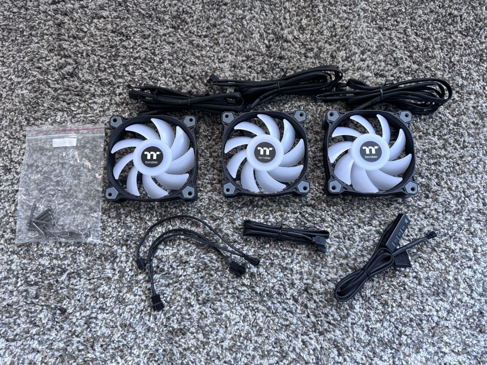 Thermaltake TT-1225 120mm 16.8 Million RGB Color 5V ARGB 3 Pack Controller Black