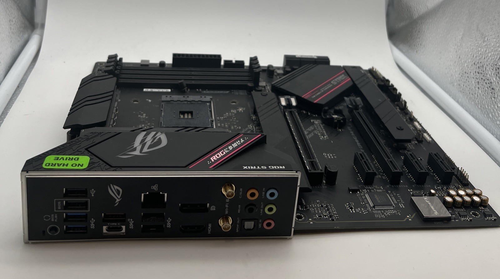 ASUS ROG Strix B550-F Gaming MOTHERBOARD NO SSD