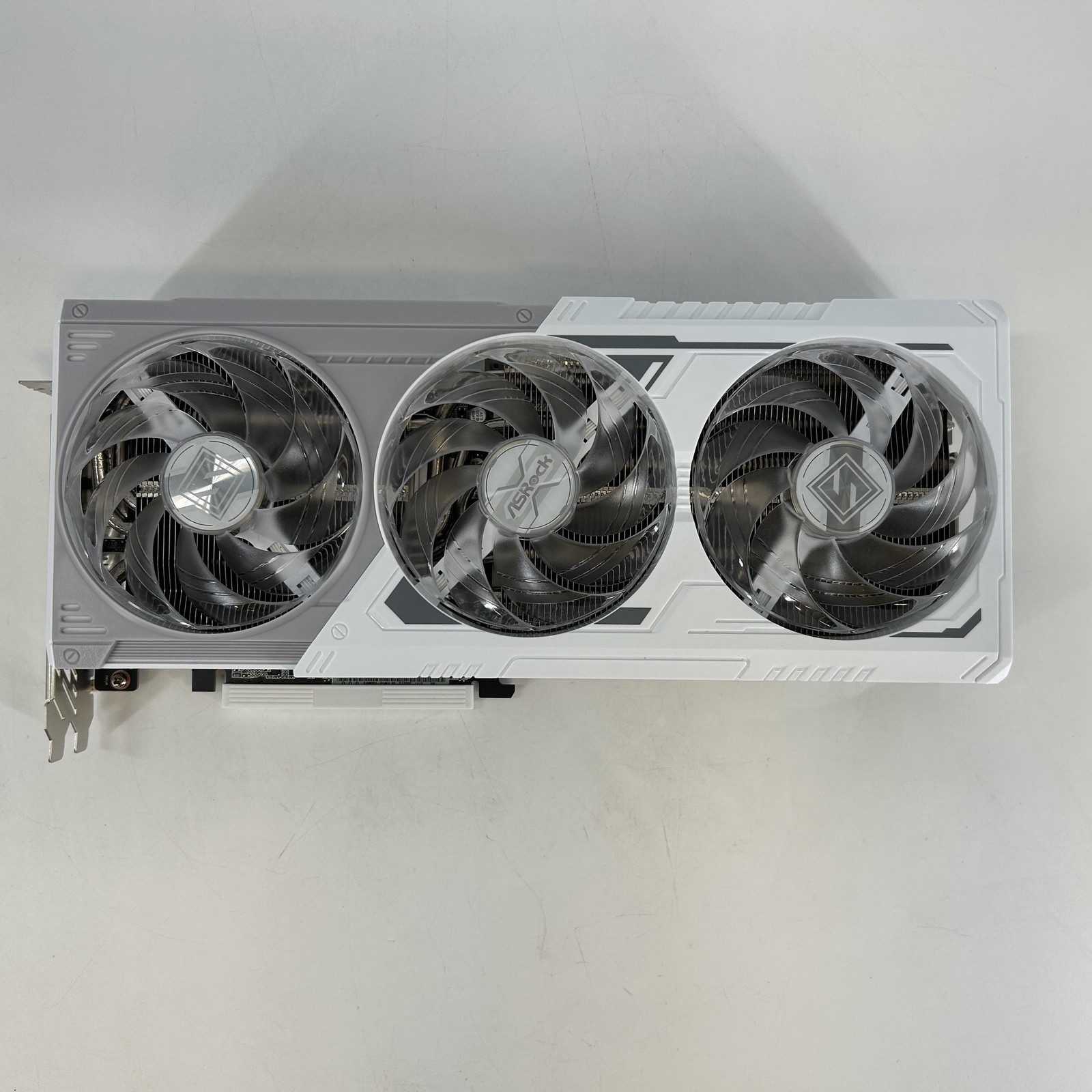 ASRock Steel Legend White Radeon RX 9070 XT 16GB RAM- Graphics Card – Excellent