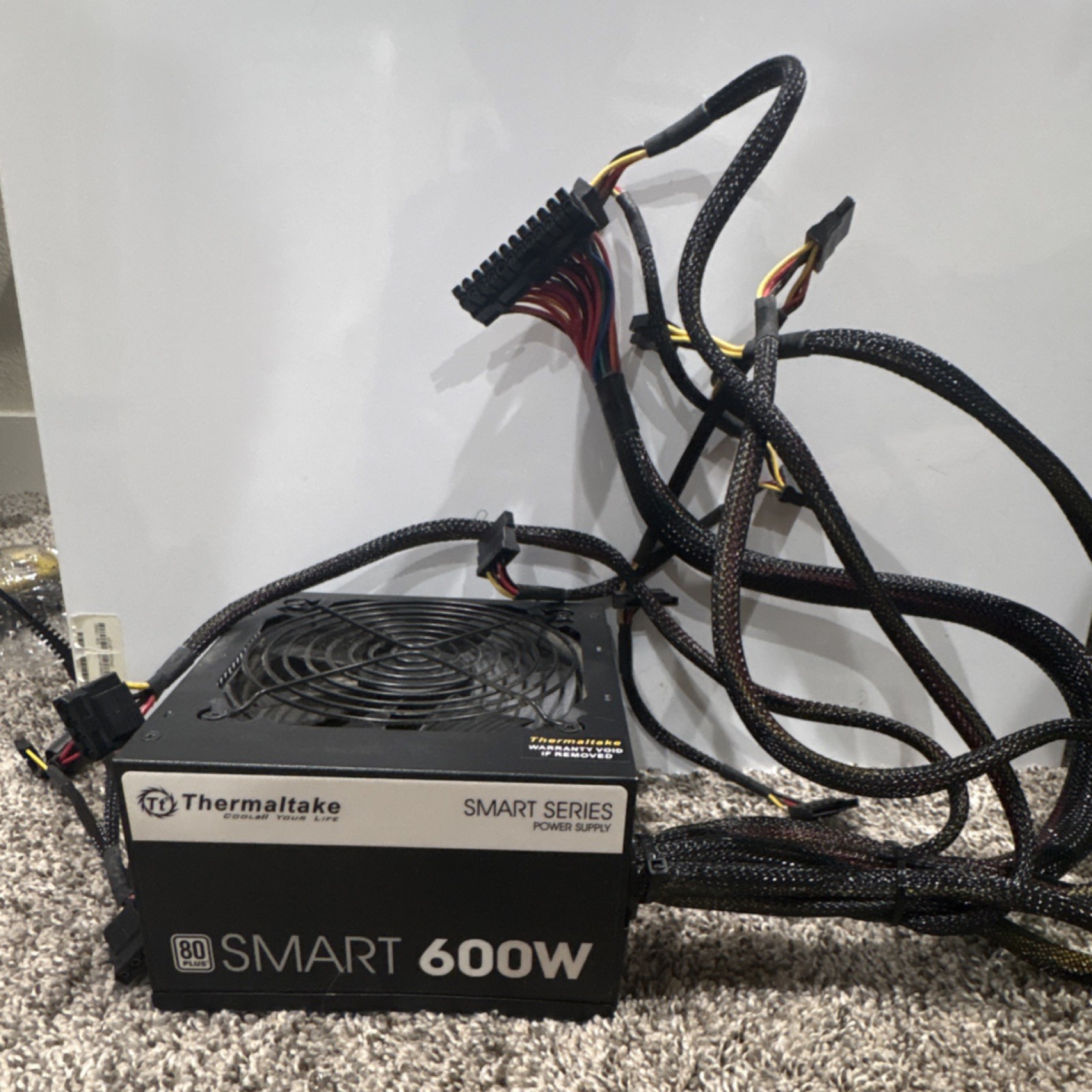Thermaltake Smart 600W ATX Power Supply 80 PLUS Black, 100-240V, 1 Fan