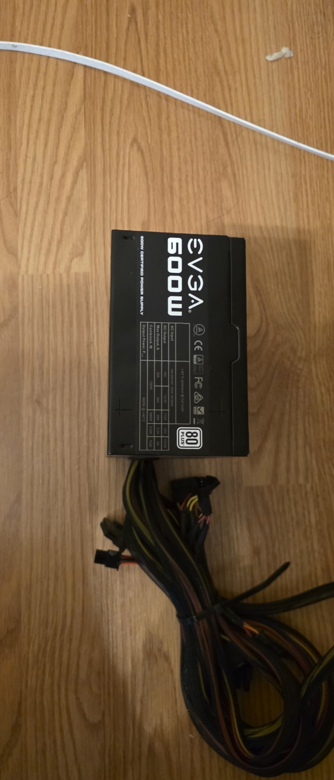 EVGA 600 W1, 80+ 600W, (600 WATT) Power Supply 100-W1-0600-K1