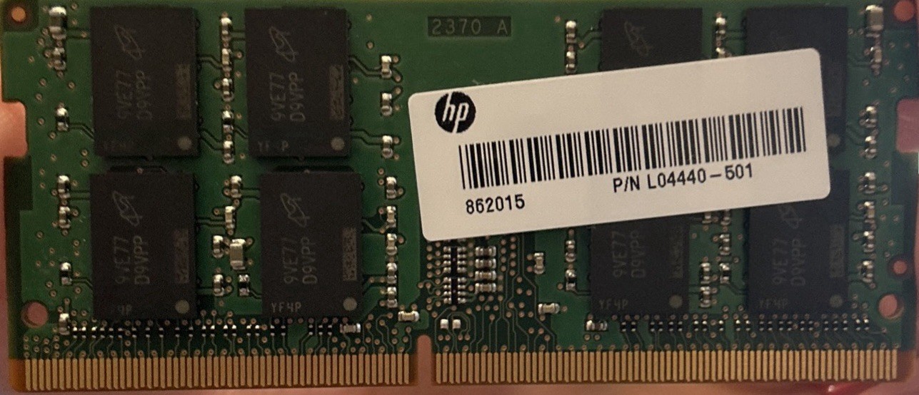 Micron 16GB (1 x 16GB) PC4-19200 (DDR4-2400) Memory (MTA16ATF2G64HZ-2G3H1)