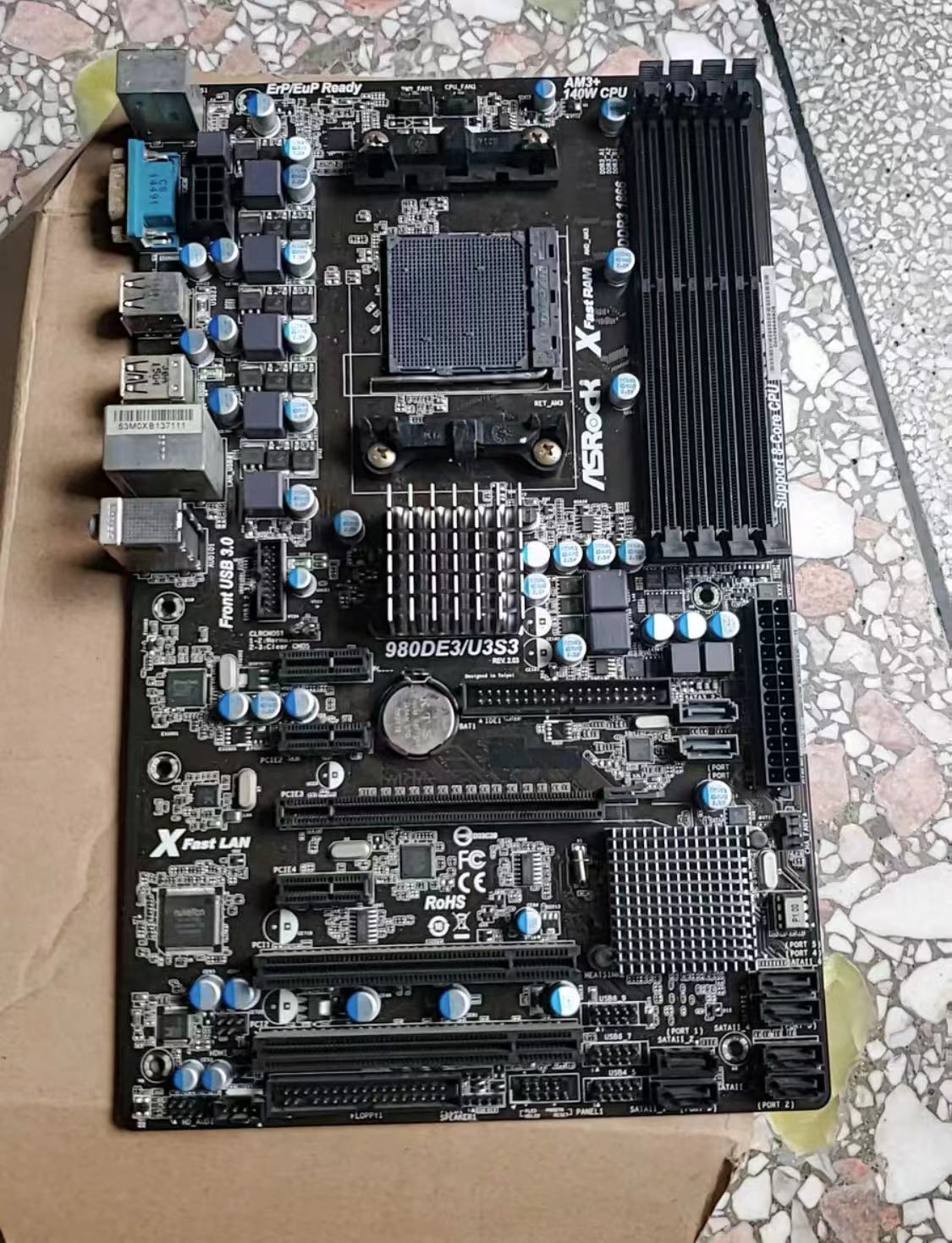ASRock 980DE3/U3S3 AMD RX881 AM3+ DDR3 ATX Desktop Motherboard