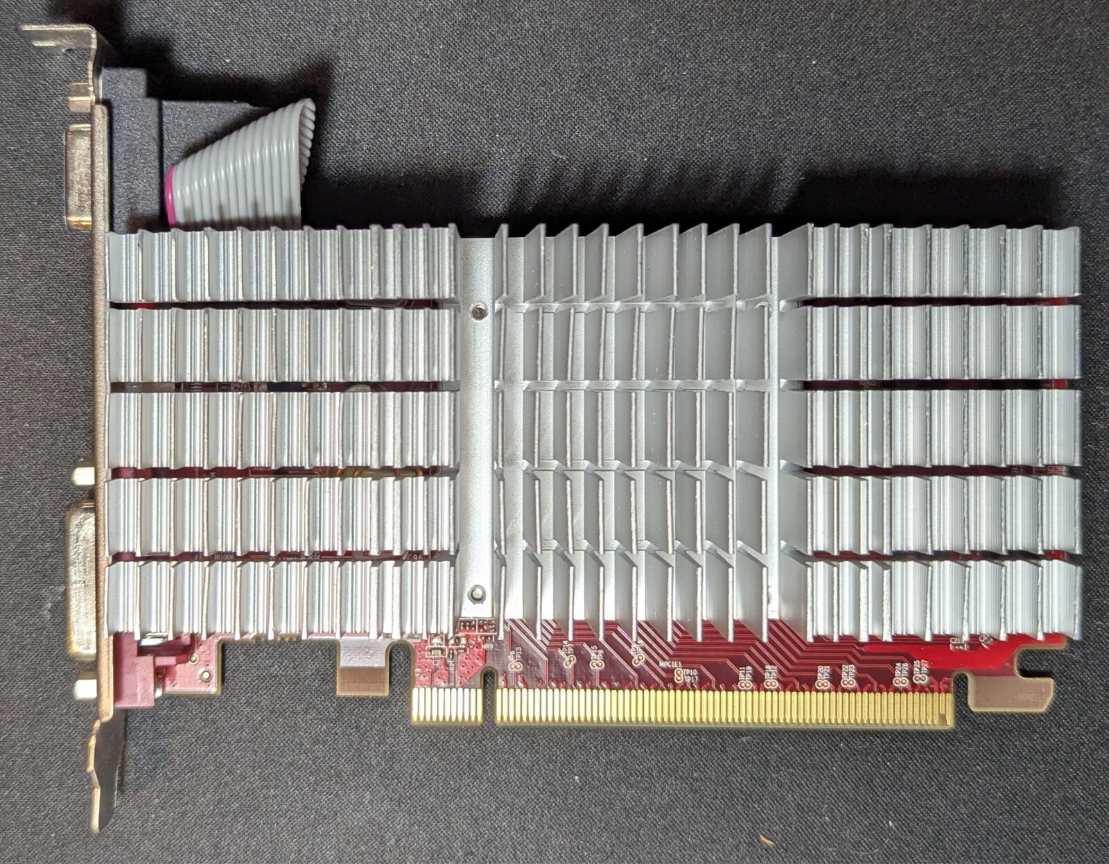 ATI/AMD Radeon HD 5450 – 512MB GDDR3 VRAM GPU Video Card