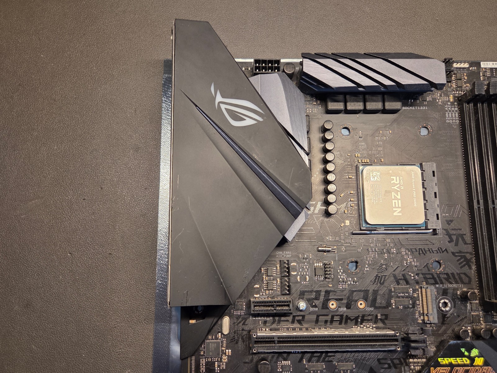 ASUS ROG Strix B450-F Gaming Motherboard + Ryzen 5 Pro 2400G – No RAM + IO