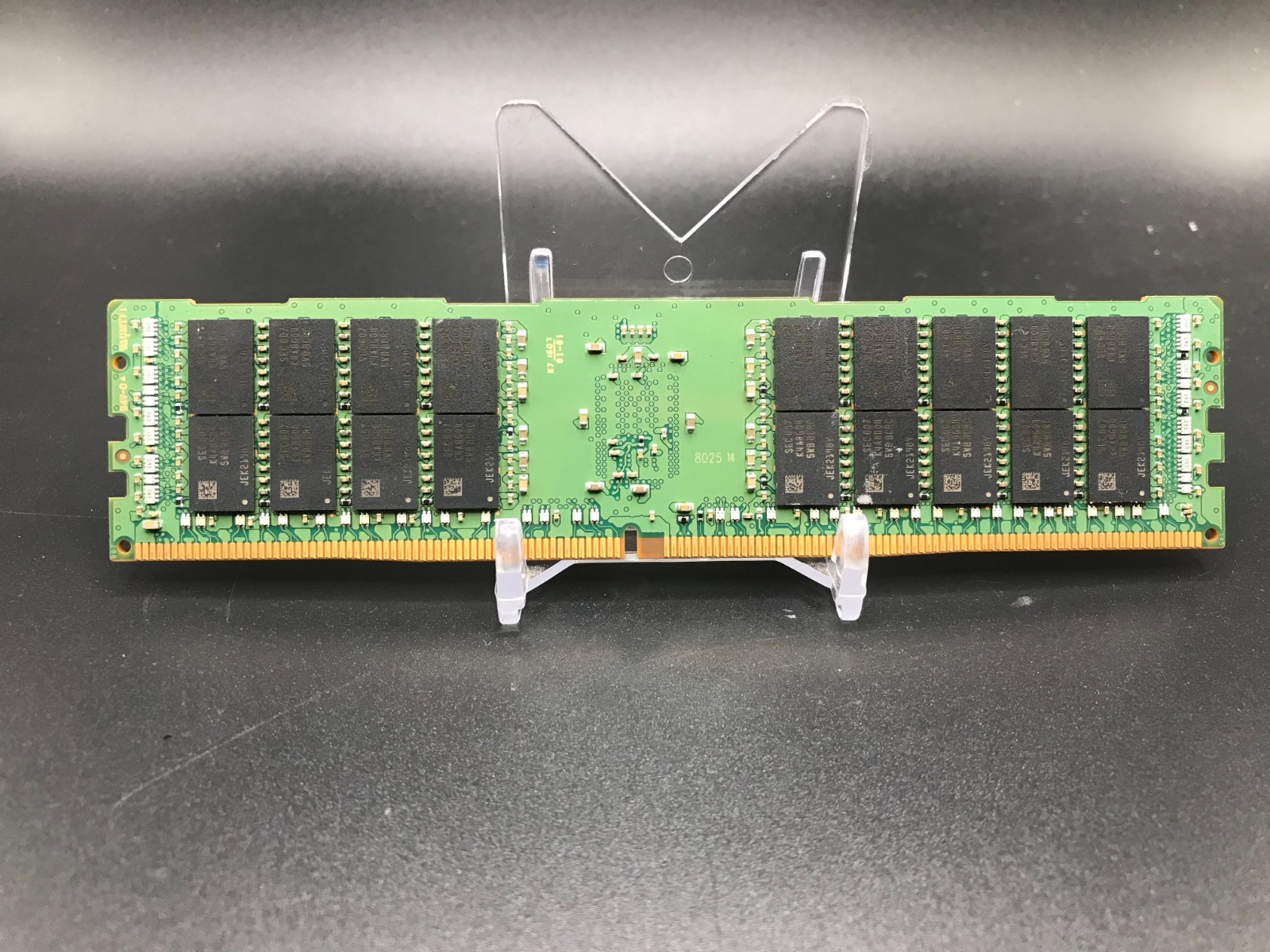 Samsung 32GB 2RX4 PC4 2400T SERVER MEMORY