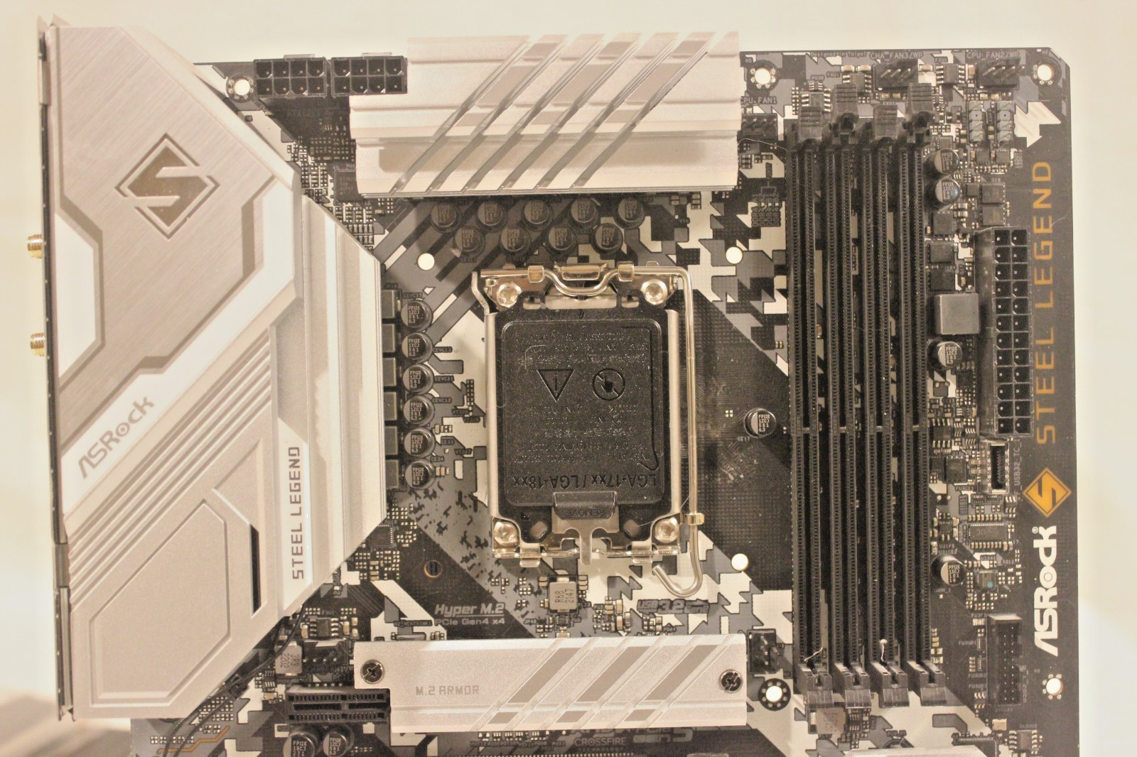 ASRock Z690 Steel Legend Wifi 6E ATX Motherboard / LGA 1700 / DDR4 / PCIe 5.0