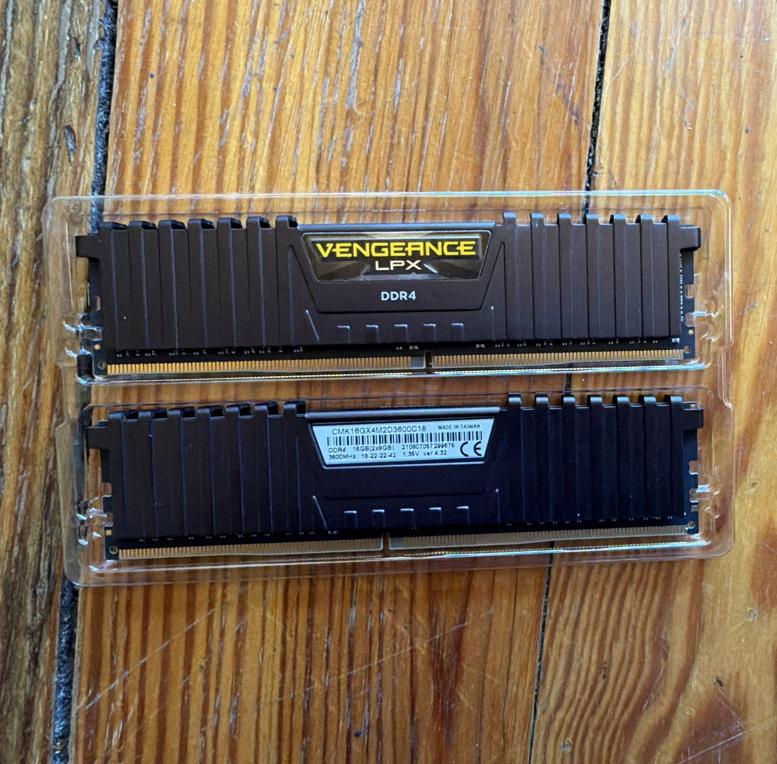 Corsair Vengeance LPX 16GB (2x8GB) DDR4-3600 MHZ