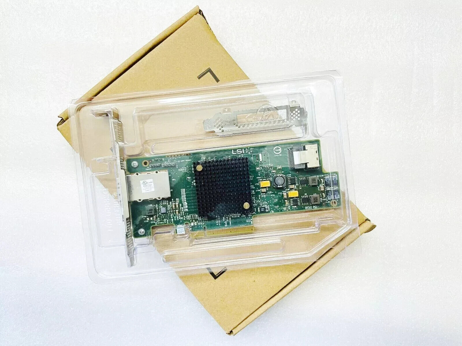 LSI 9207-4i4e SAS HBA 6Gbps PCI-E 3.0 P20 IT Mode for ZFS FreeNAS unRAID