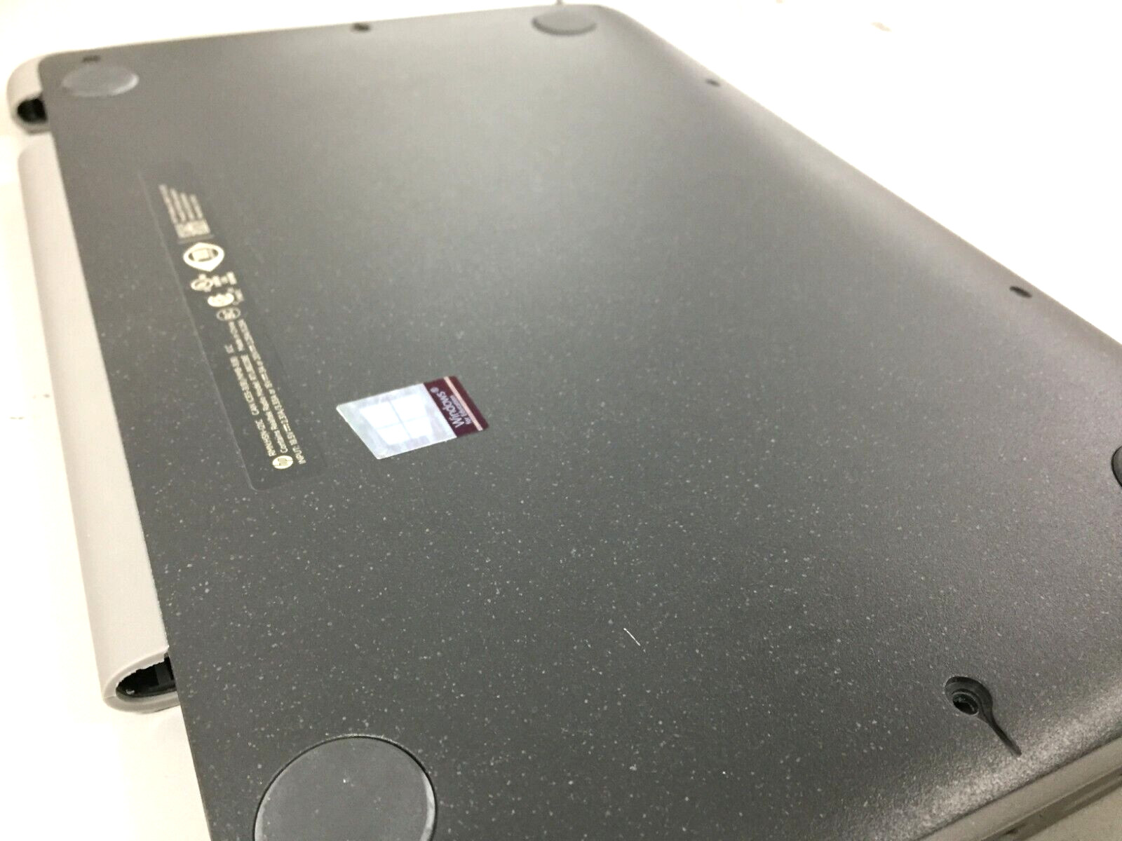 *Genuine* HP Probook x360 11 G3 EE 11.6″ Bottom Base Case Cover, L43780-001